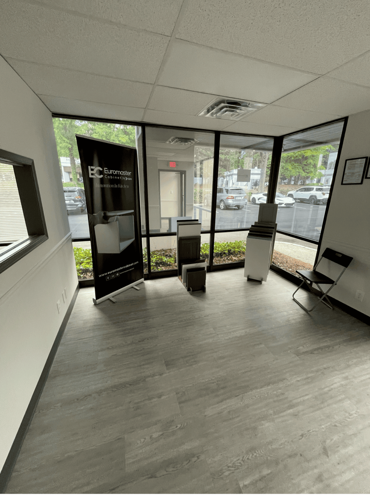 Gallery image